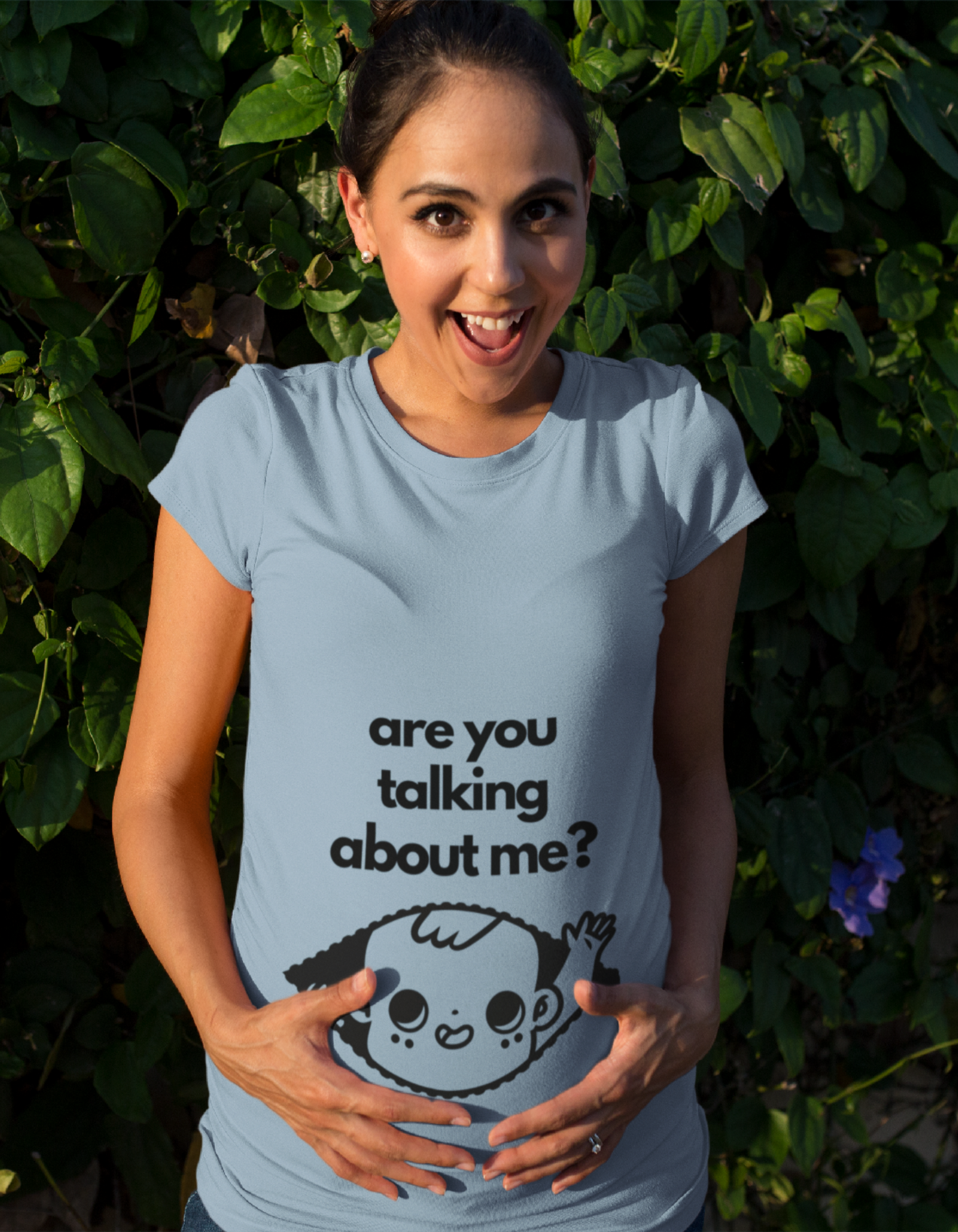 Discover the perfect pregnancy t-shirt at Womanitee, the trusted online store for women's maternity wear. Our White Pregnancy T-Shirt combines comfort and style, allowing you to express your unique personality throughout your pregnancy journey.